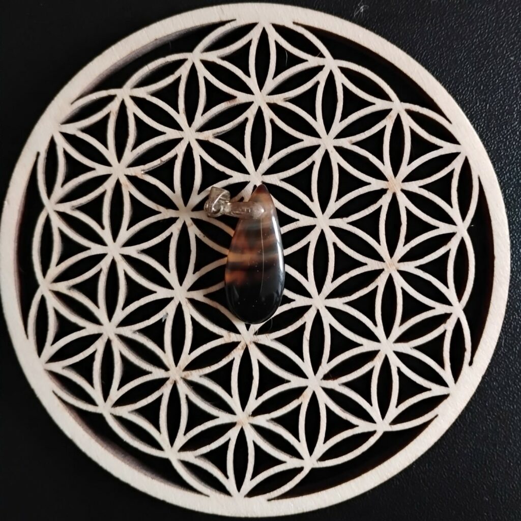 Agate Pendentif 8€