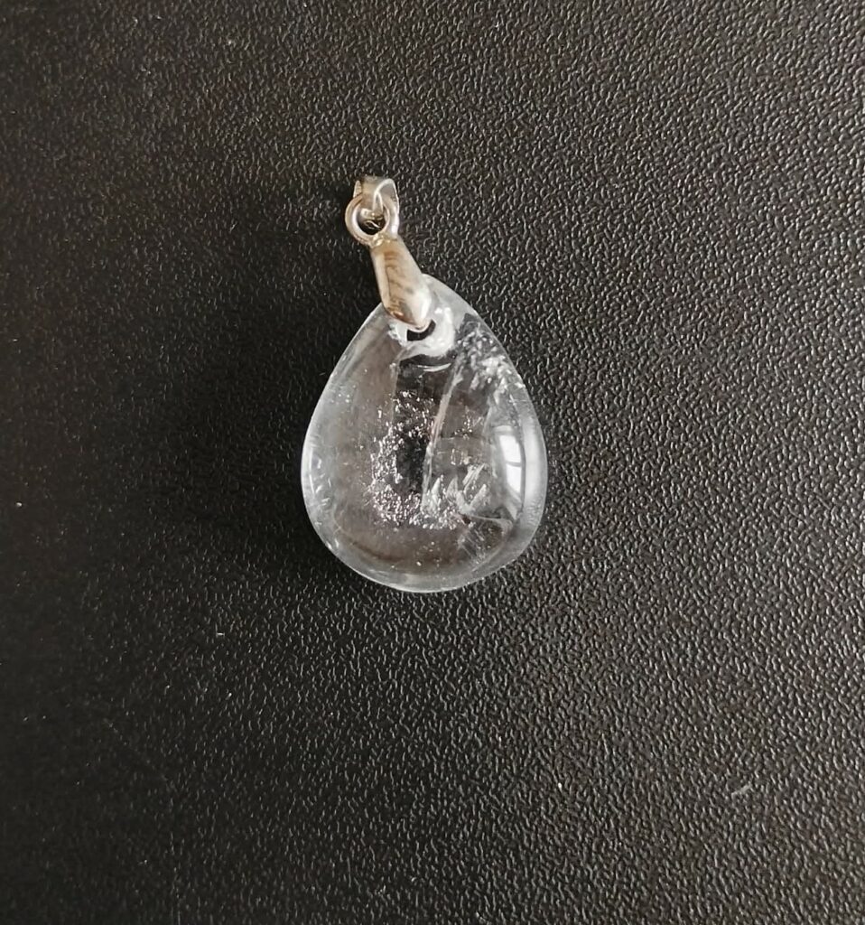 Cristal de Roche Pendentif 12€