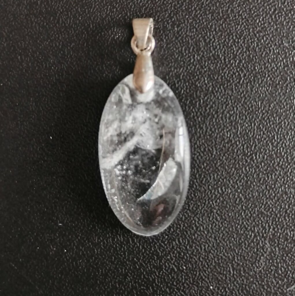Cristal de Roche Pendentif 12€