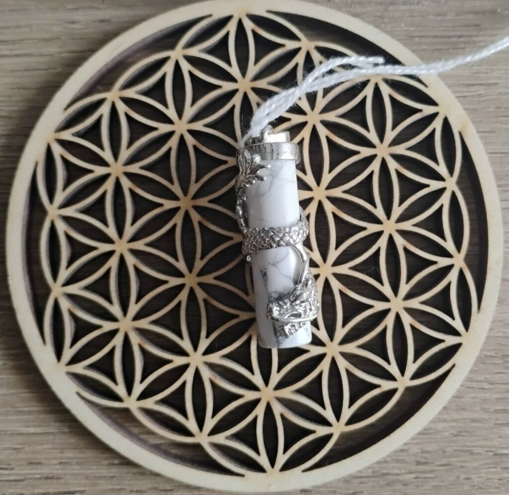 Howlite Pendentif Dragon