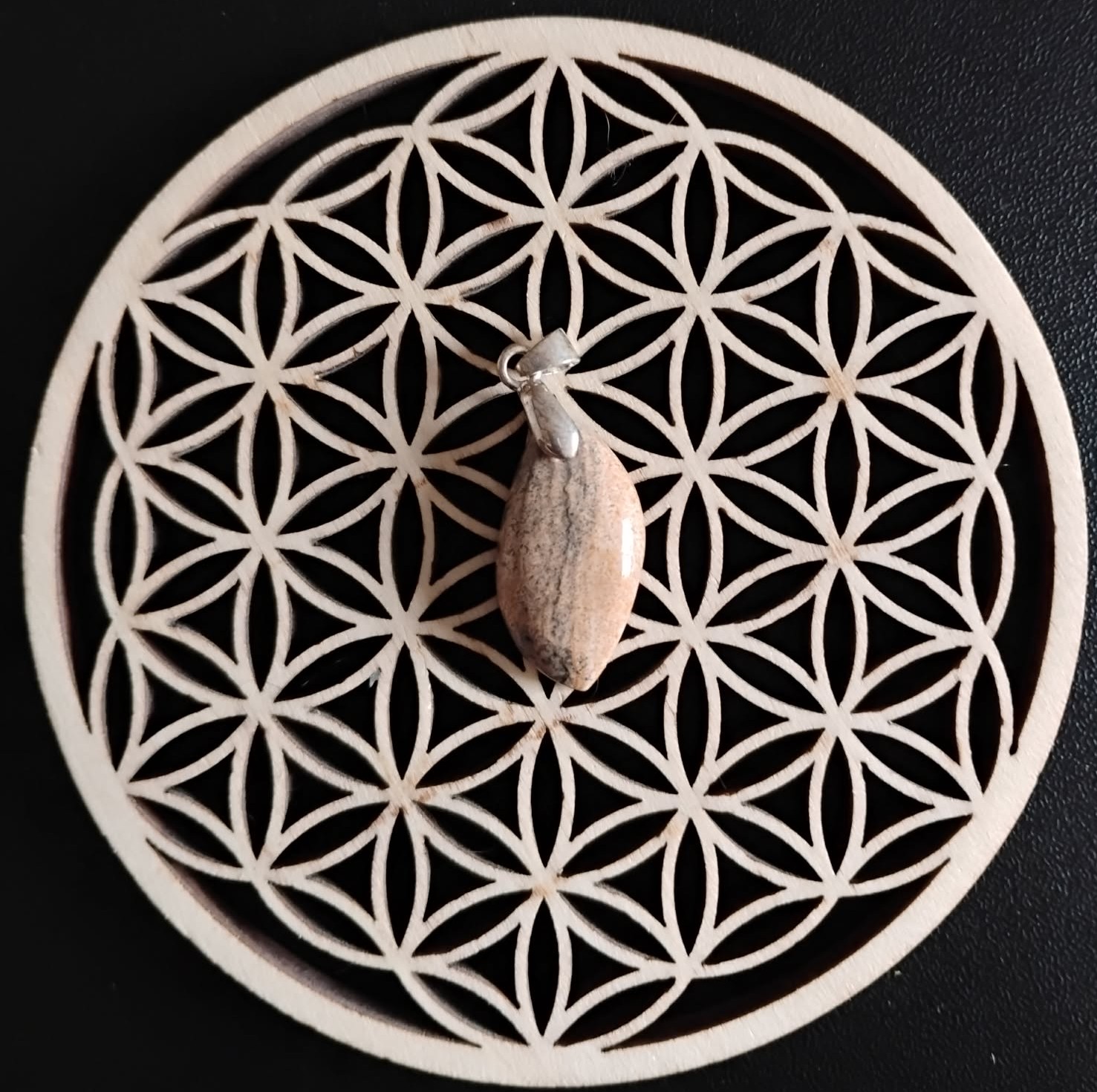 Jaspe Paysage Pendentif 8€