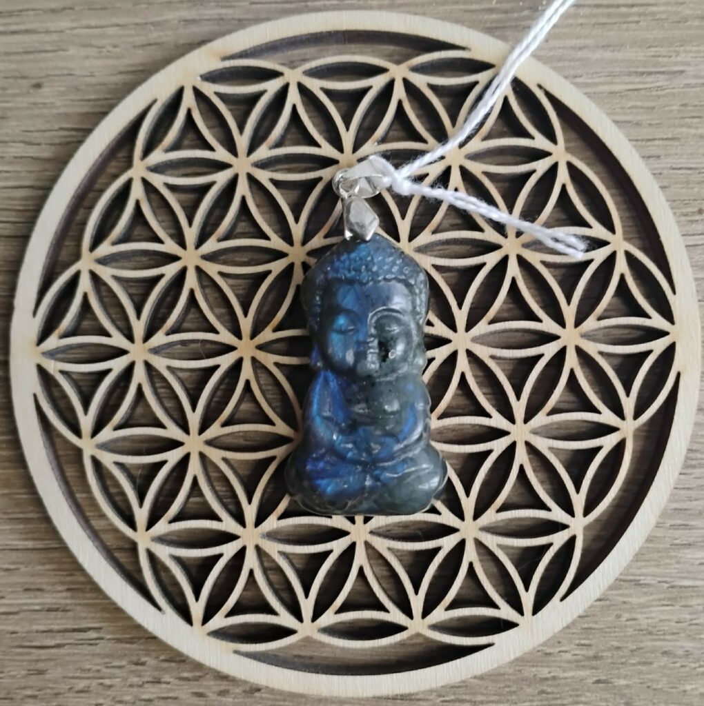Labradorite Pendentif Bouddha