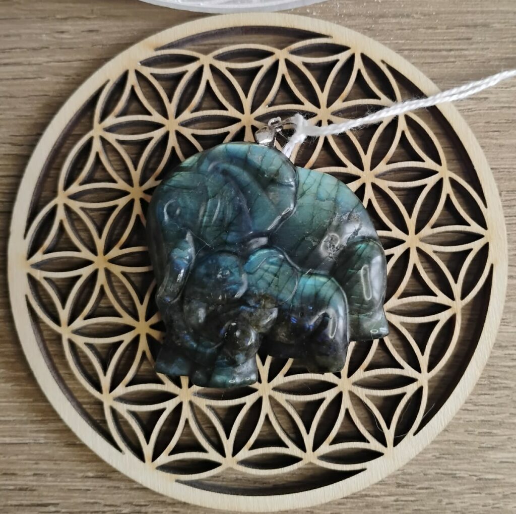 Labradorite Pendentif Eléphan