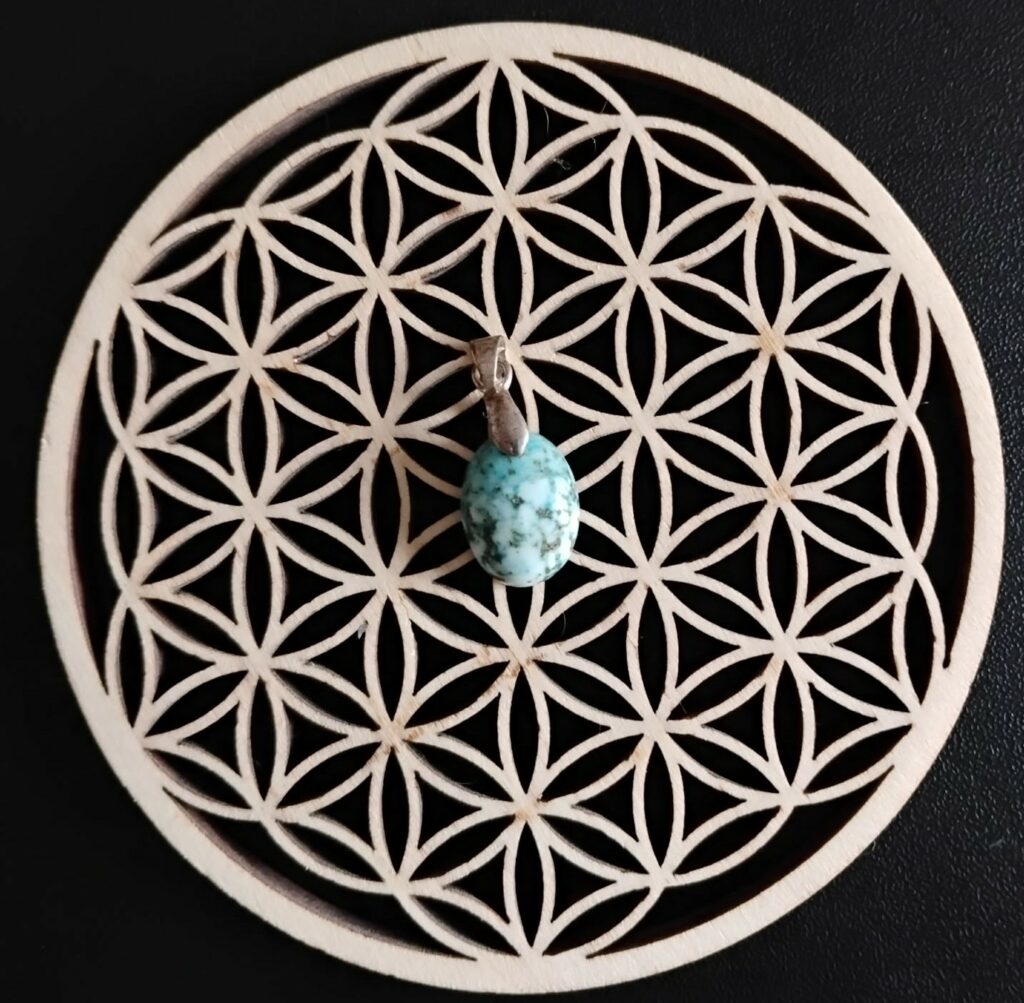 Magnésite Pendentif 8€