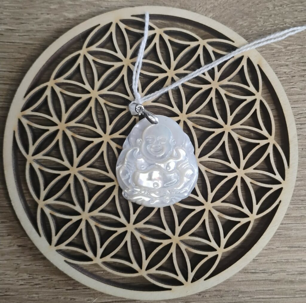 Nacre Pendentif Bouddha
