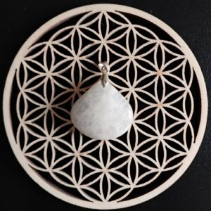 Pierre de Lune Pendentif 15€