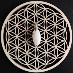 Pierre de Lune Pendentif 8€