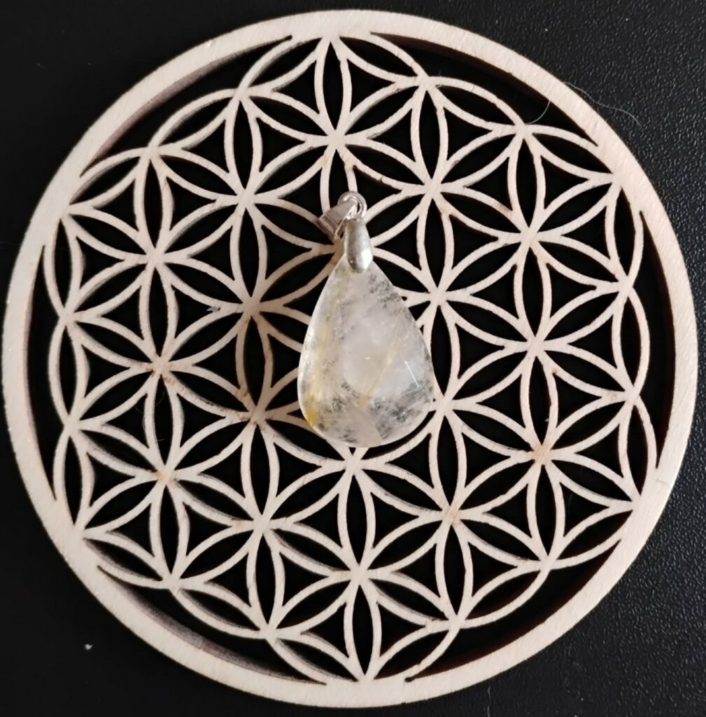 Quartz Rutilé Pendentif 12€